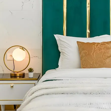 Golden Greens Studio - Luxury Design & Self Check-In-3